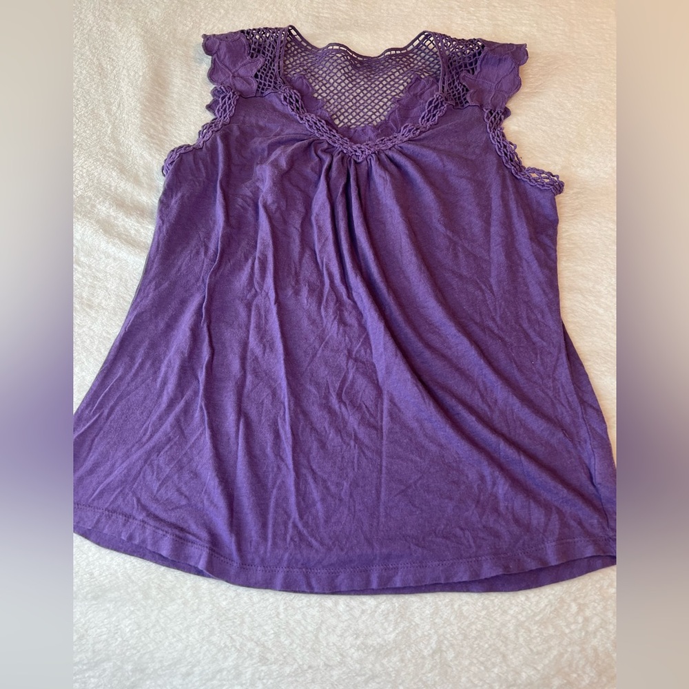 a.n.a Women’s Purple Floral Sleeveless Top Size Small